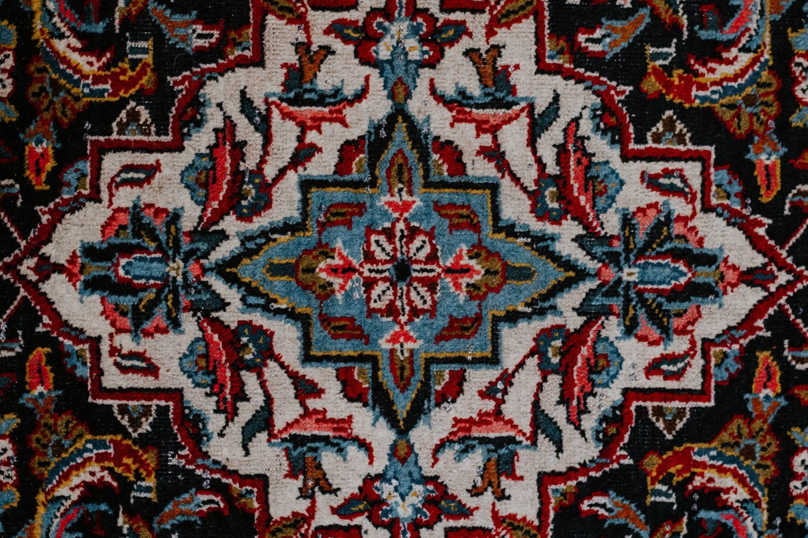 ペルシャ絨毯（Persian carpet）